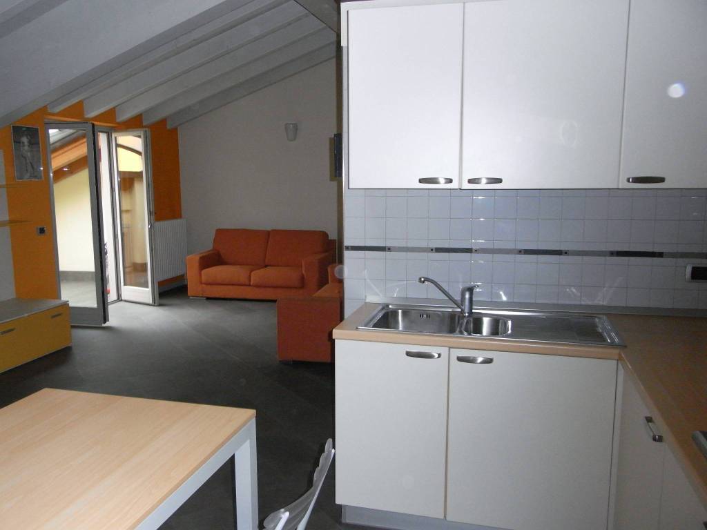 Appartamento in vendita a Zogno via Cavour, 22