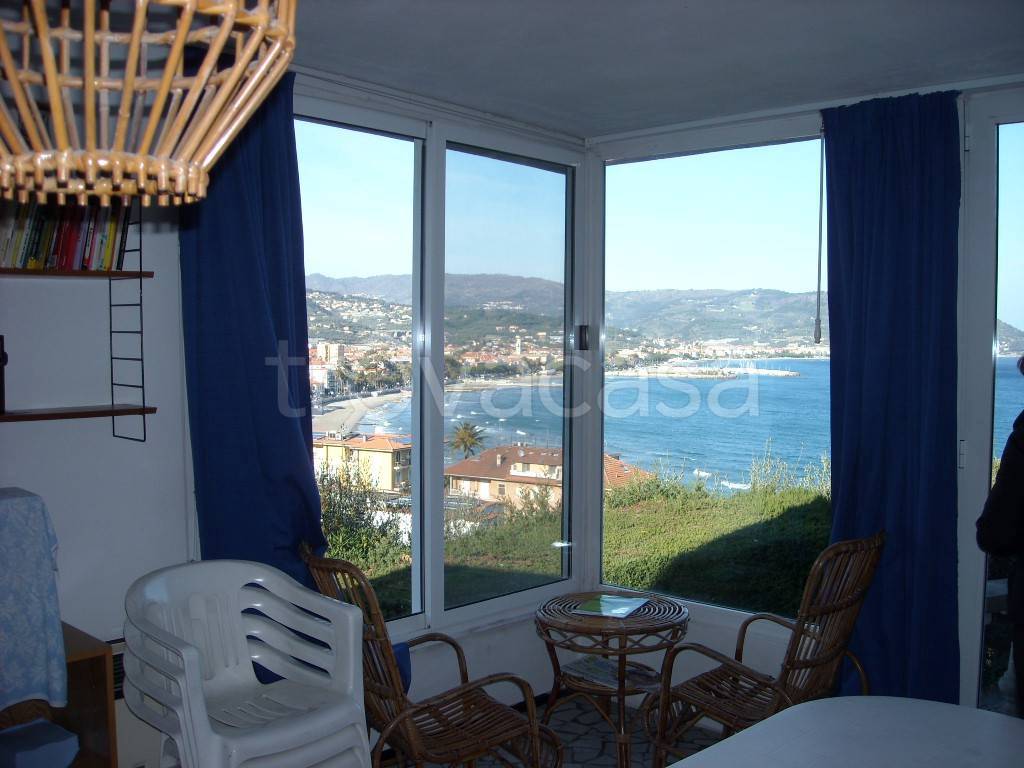 Appartamento in affitto a Diano Marina via Sant'Elmo