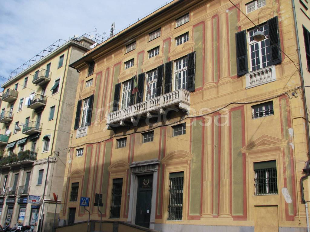 Ufficio in affitto a Genova