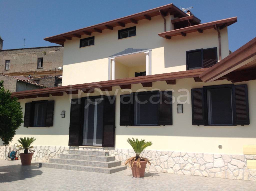 Villa in in vendita da privato a Carinola via Armando Diaz, 36