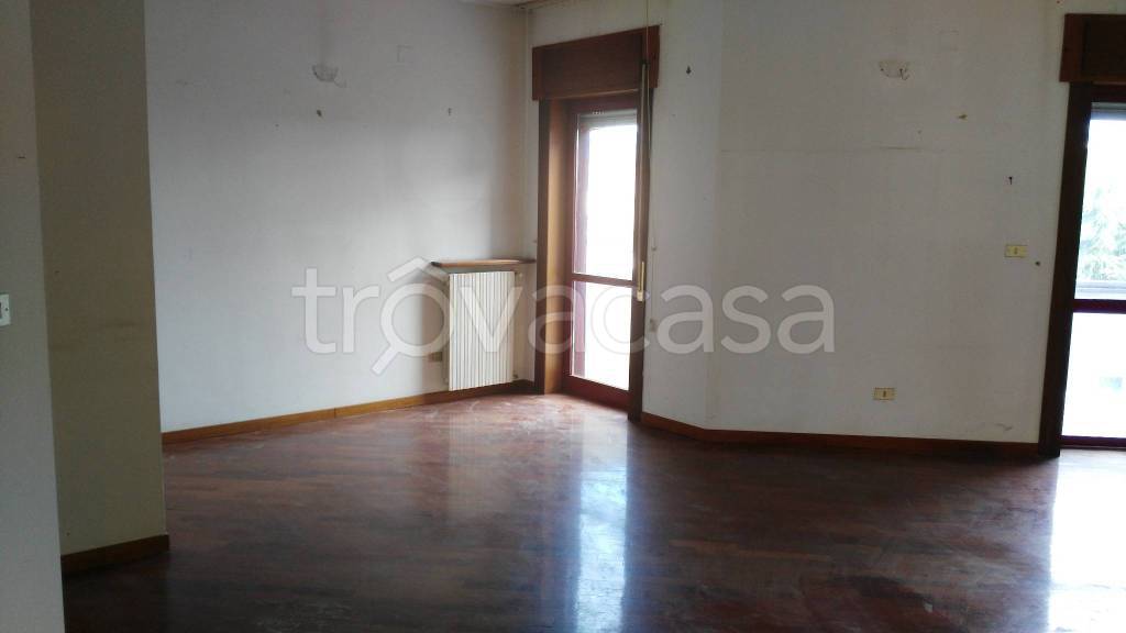 Appartamento in vendita a Sparanise via Giuseppe Garibaldi