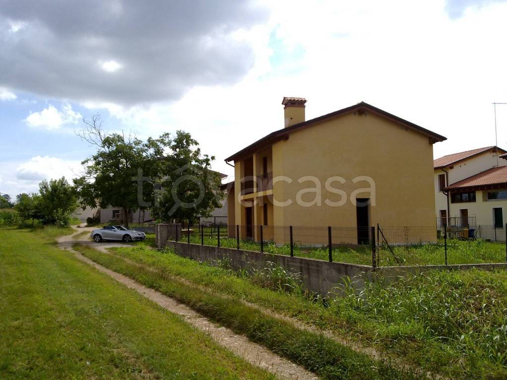 Villa in in vendita da privato a Borso del Grappa via San Pietro