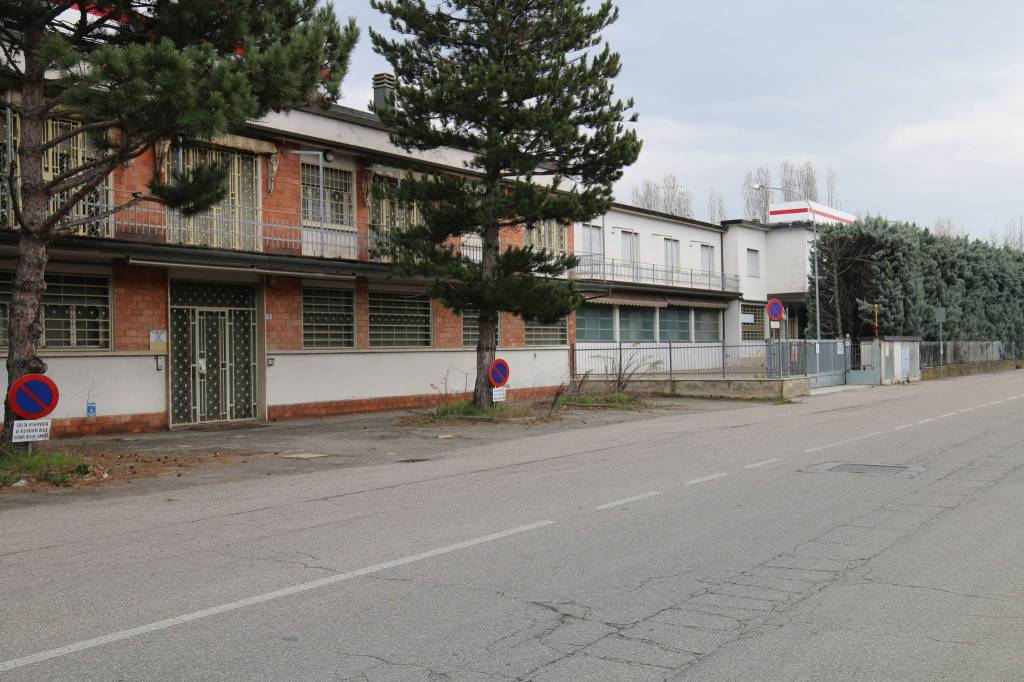 Capannone Industriale in vendita a Ozzano dell'Emilia