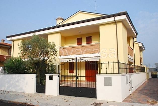 Villa a Schiera in vendita a Comacchio via Rimini
