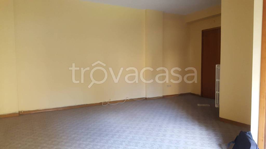 Appartamento in in vendita da privato a Sondrio via Giuseppe Mazzini, 65