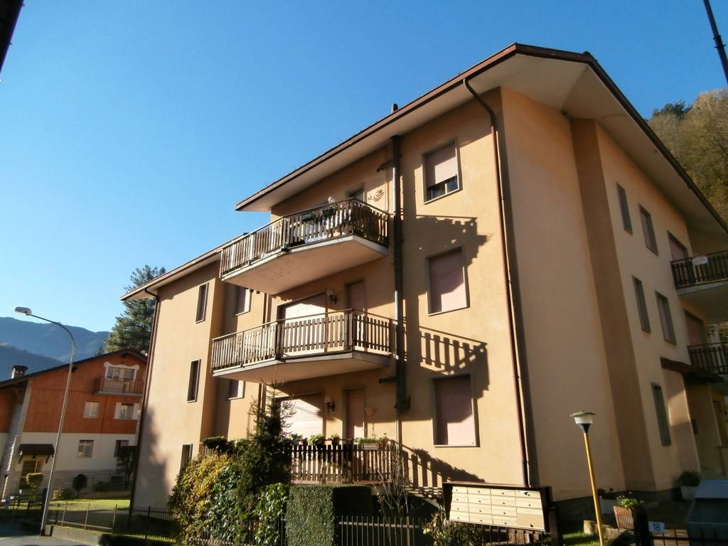 Appartamento in vendita a Clusone via Bono da Castione