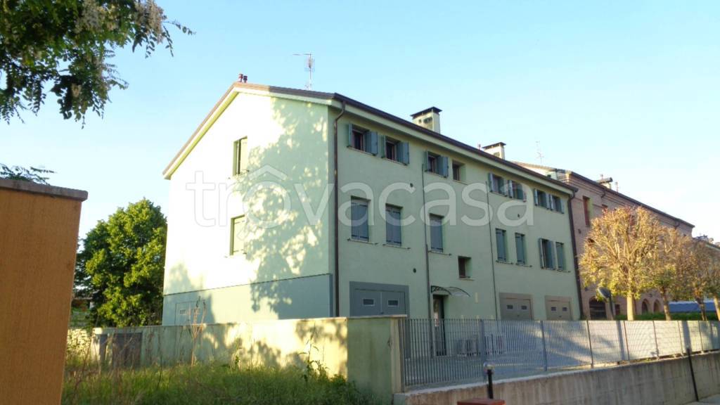 Appartamento in vendita a Ferrara via Prinella