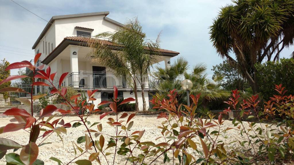 Villa in in vendita da privato a Campobello di Licata c/da Piano d'accardo