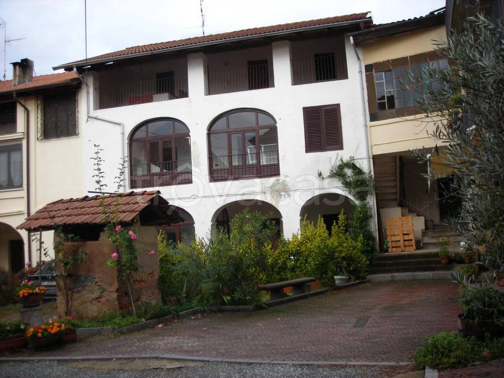 Villa in vendita a Roasio