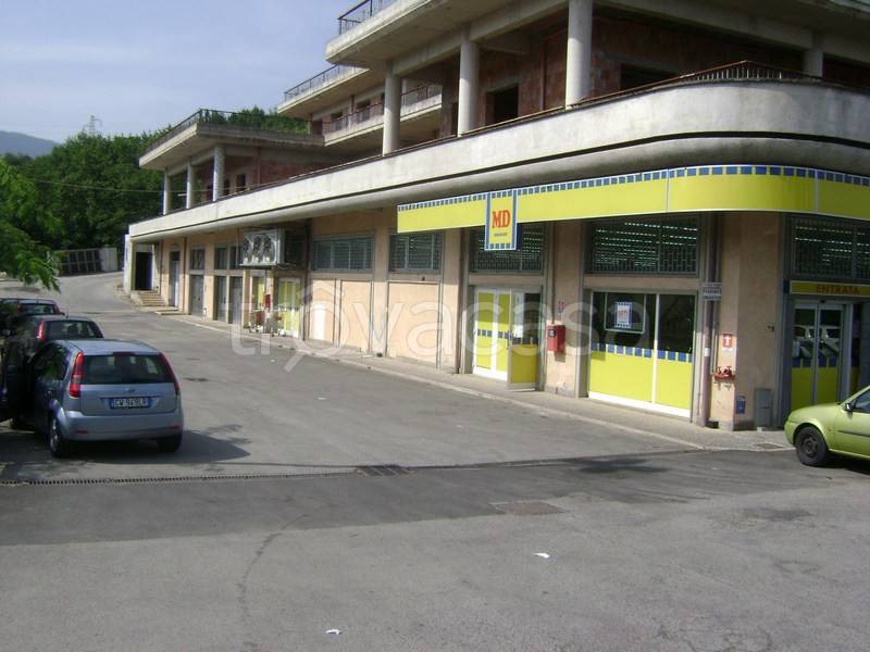 Negozio in vendita a Ceccano viale Fabrateria Vetus