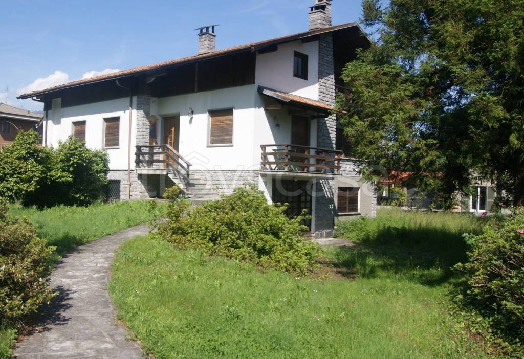 Villa Bifamiliare in vendita a Gravellona Toce
