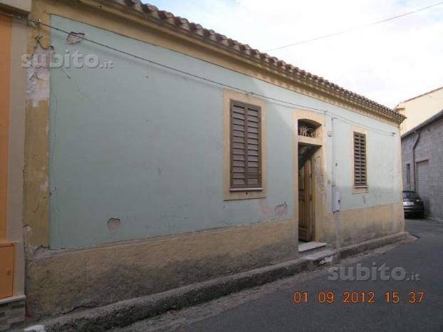 Villa in in vendita da privato a Riola Sardo via Giuseppe Garibaldi