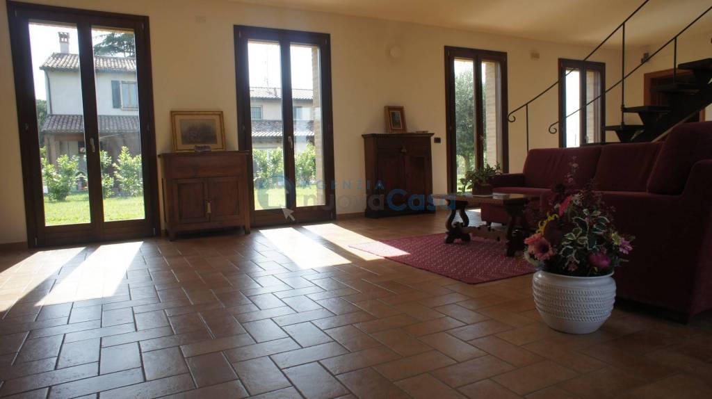 Villa in vendita a Faenza via San Mamante