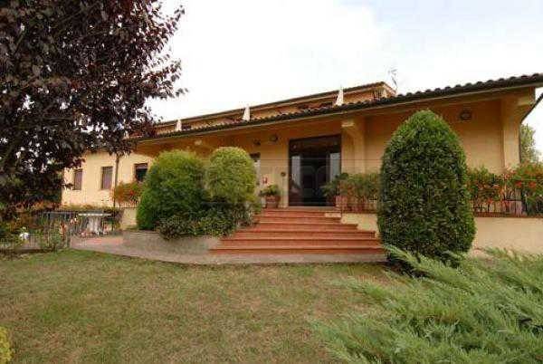 Casa Indipendente in vendita a San Gimignano
