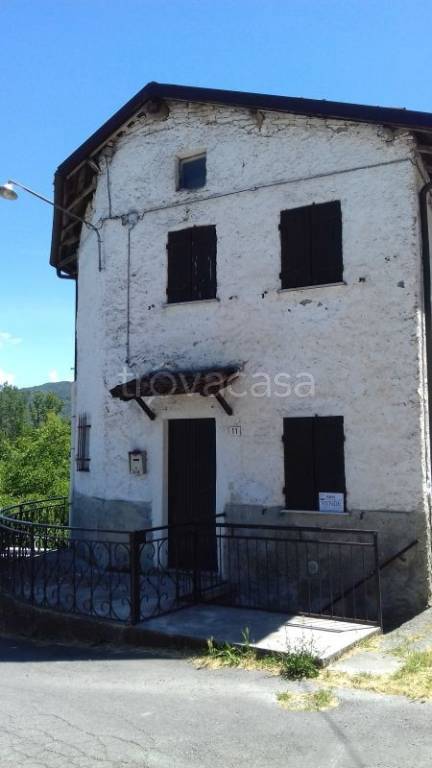Casa Indipendente in vendita a Parodi Ligure