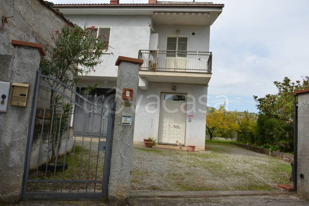 Villa in in vendita da privato a San Basile contrada Santa Venere