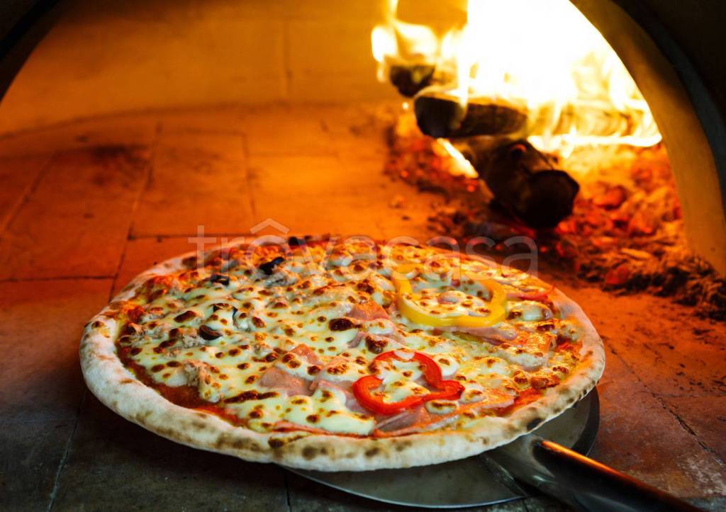 Pizzeria in vendita a Comacchio