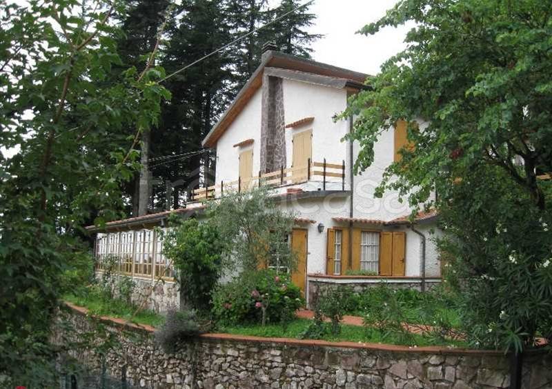 Villa in vendita a Fosdinovo via Monte Carboli 5