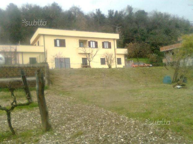 Villa in in vendita da privato a Gallese via Vignarola, 1