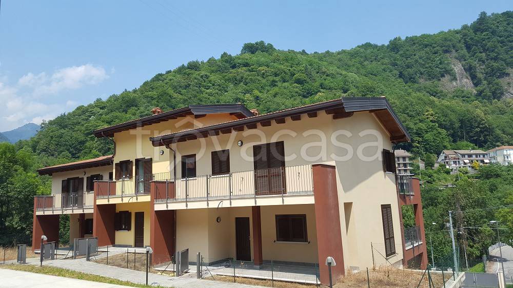Villa Bifamiliare in vendita a Varallo