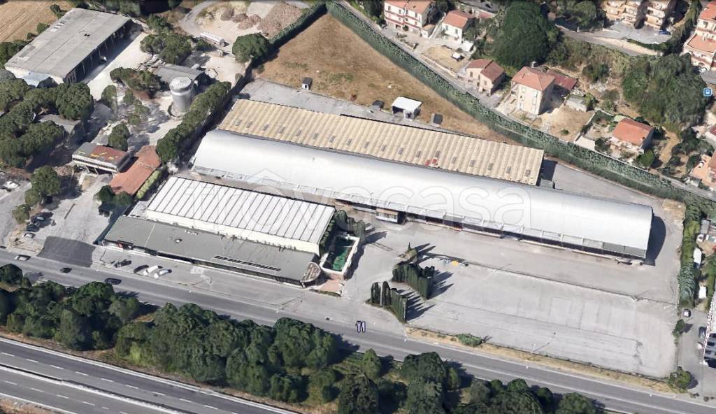 Capannone Industriale in vendita a Perugia