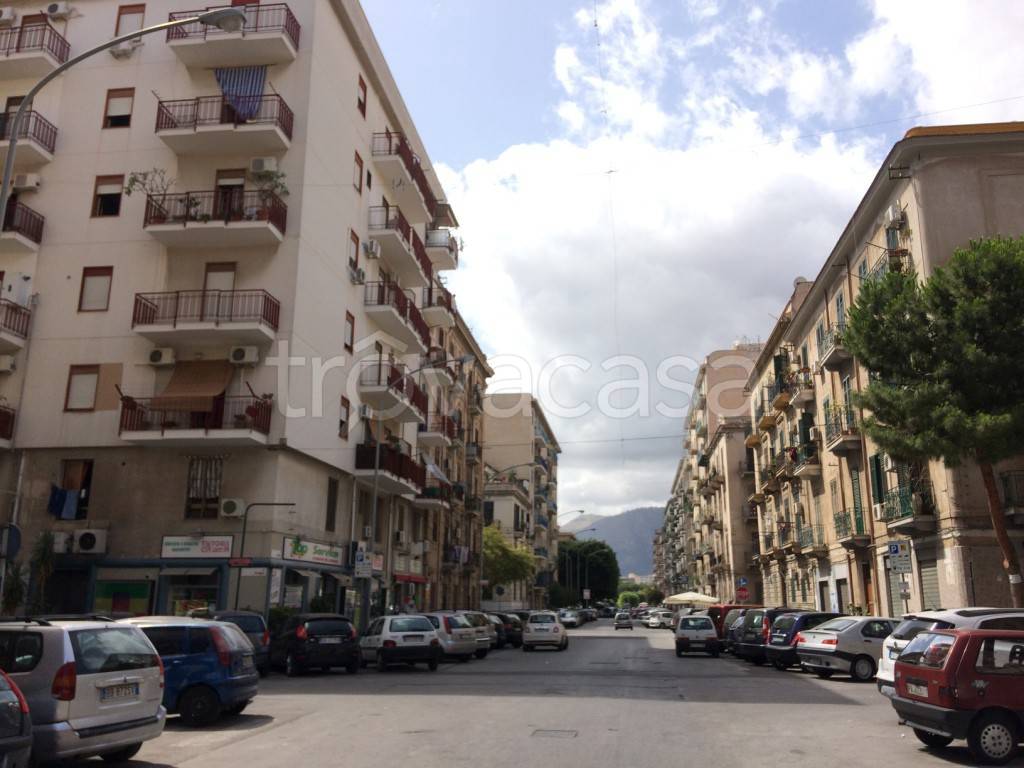 Appartamento in vendita a Palermo via Mogia, 18