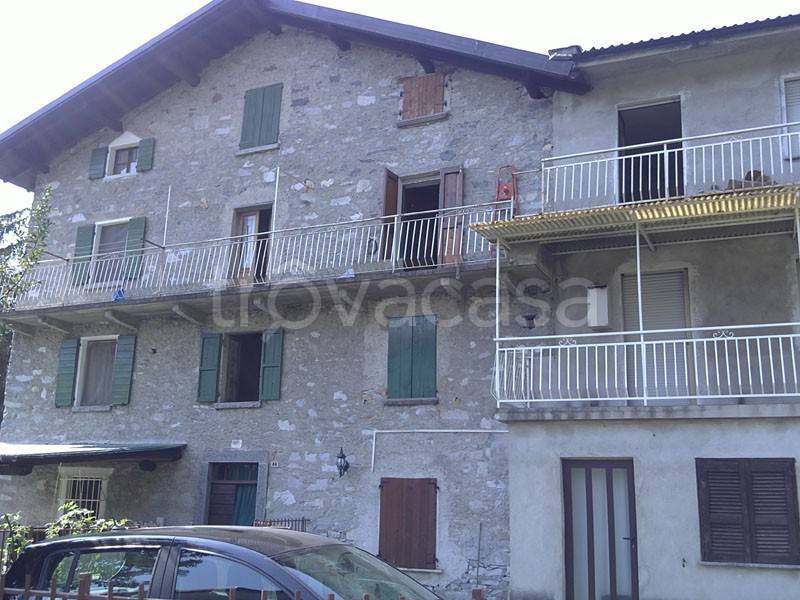 Appartamento in vendita a Prata Camportaccio via Porettina