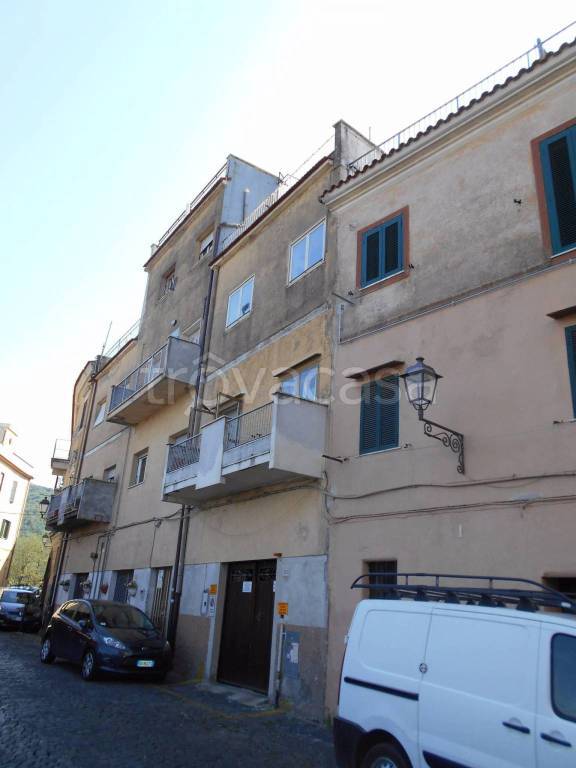 Appartamento in vendita a Monte Compatri via Placido Martini, 83