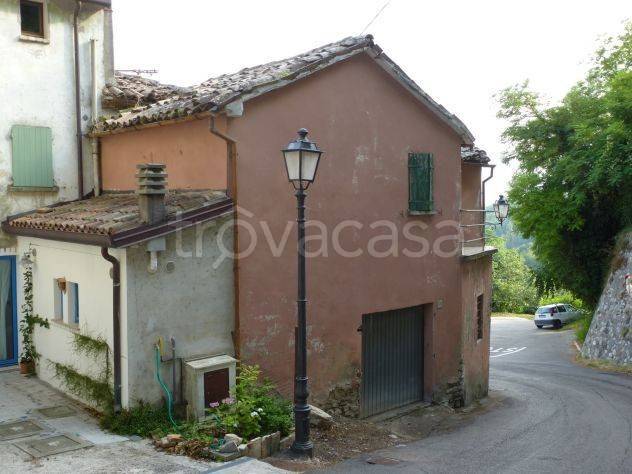 Villa a Schiera in in vendita da privato a Montescudo-Monte Colombo via Ca' Mini, 55