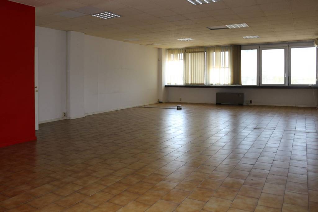 Ufficio in affitto ad Argelato via Galliera, 248