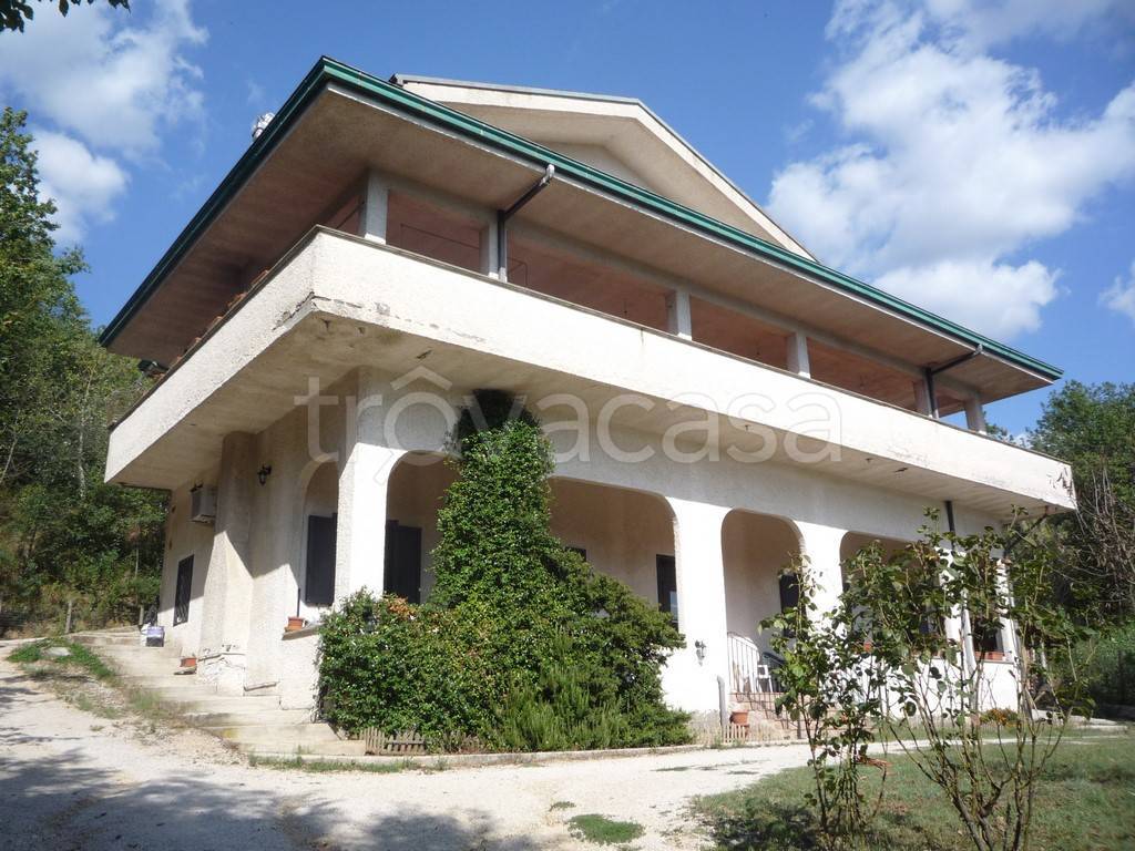 Villa in vendita a Ceccano via Ponticino, 32