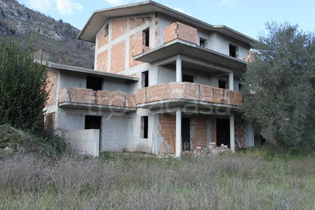 Villa in vendita a Spigno Saturnia via Piscinola