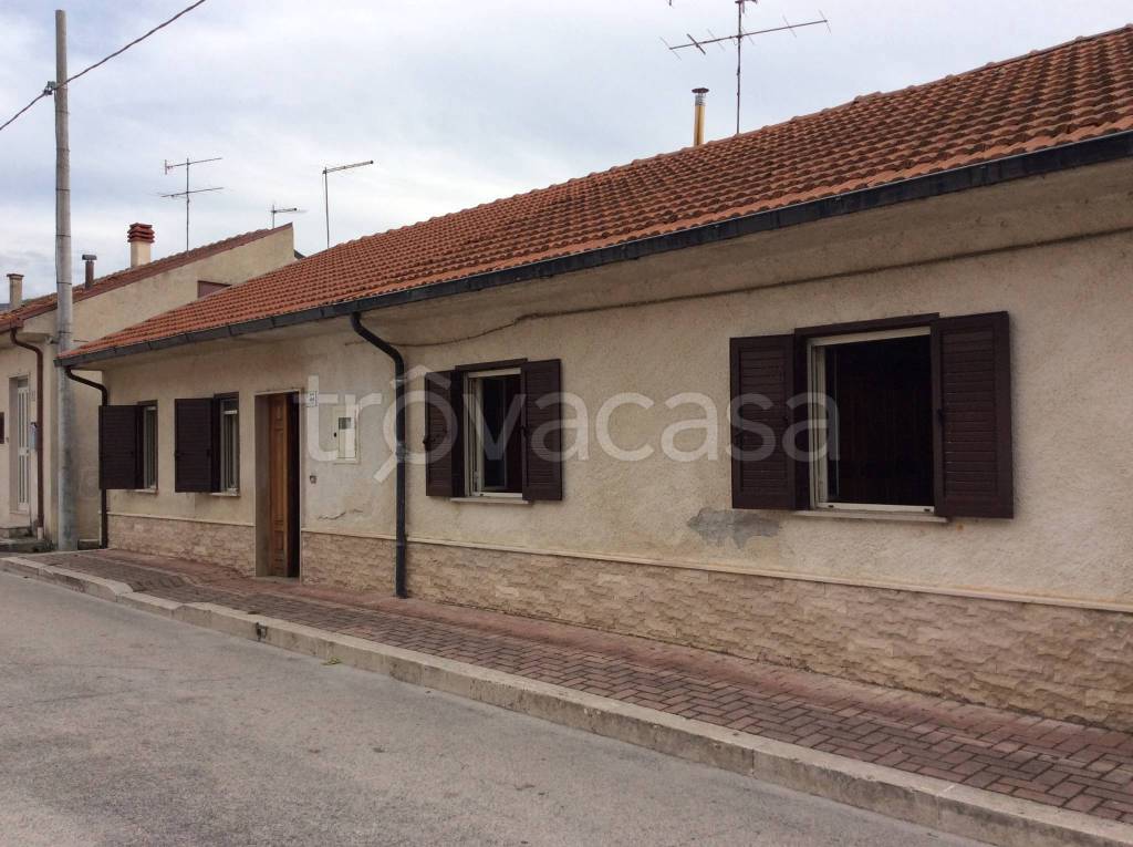 Casa Indipendente in in vendita da privato a Gioia dei Marsi via Gorizia, 33