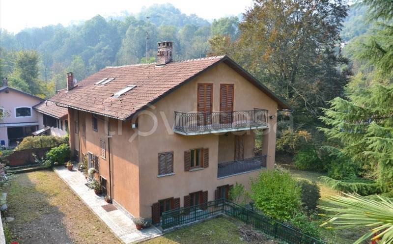 Villa Bifamiliare in vendita a Torino