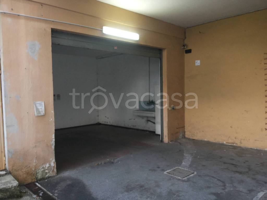 Garage in vendita a Ciampino via Mura dei Francesi, 122