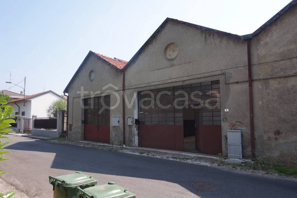 Capannone Industriale in affitto a Magnago vicolo Giuseppe Missori