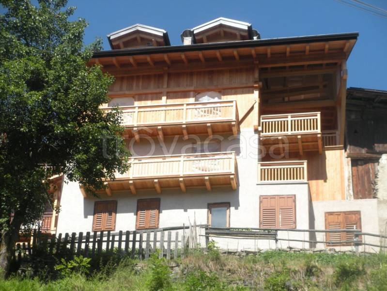Appartamento in vendita a Rabbi frazione Pracorno