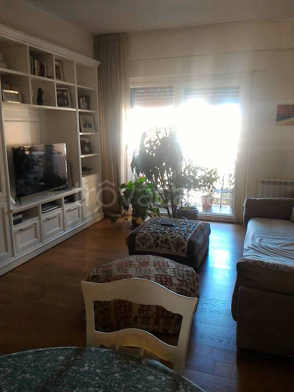 Appartamento in in vendita da privato a Reggio di Calabria rione A, 30