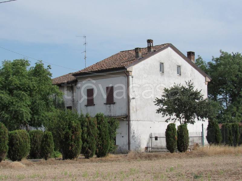 Casale in vendita a Castelnuovo Scrivia