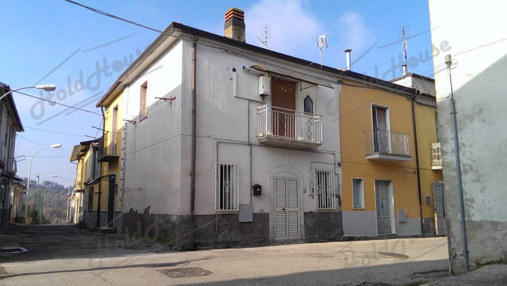 Casa Indipendente in vendita a San Nicola Manfredi via Capo Casale
