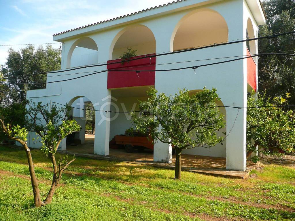 Casale in in vendita da privato a Maruggio sp130