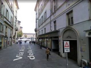 Garage in vendita a torino via accademia della scienze