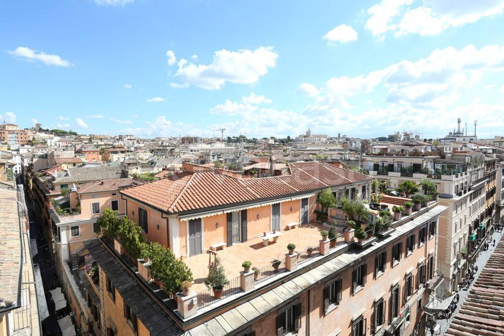 Appartamento in affitto a Roma via dei Condotti, 96