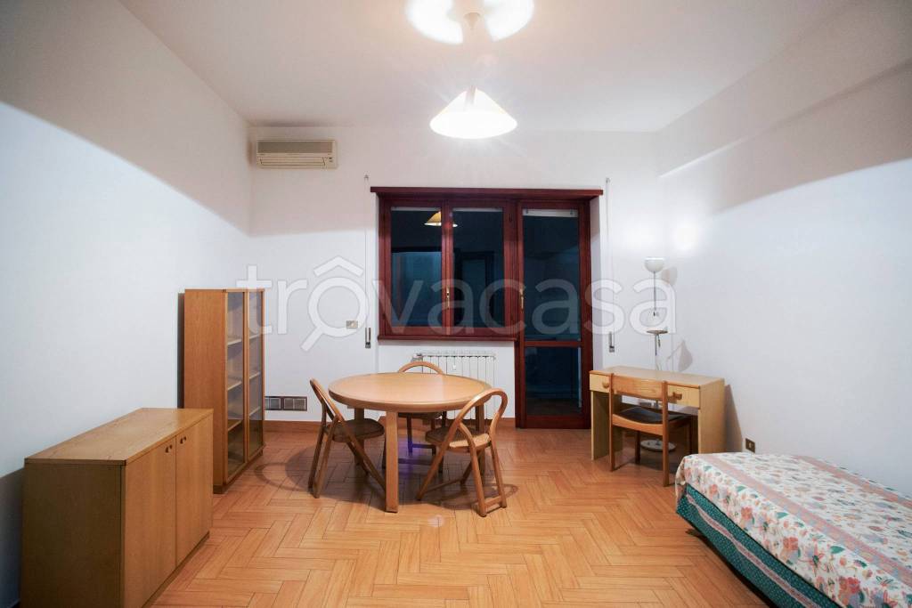 Appartamento in in vendita da privato a Roma via delle Baleari, 136