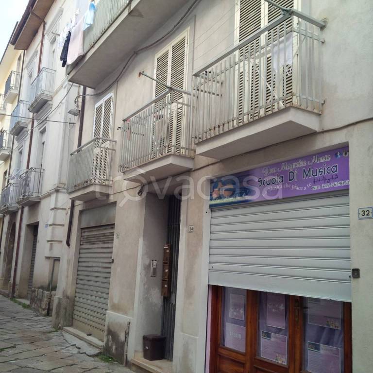 Casa Indipendente in in vendita da privato a Fondi via Camillo Benso Conte di Cavour, 32