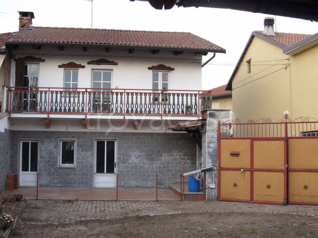 Villa Bifamiliare in vendita a Carmagnola via Bellino, 35