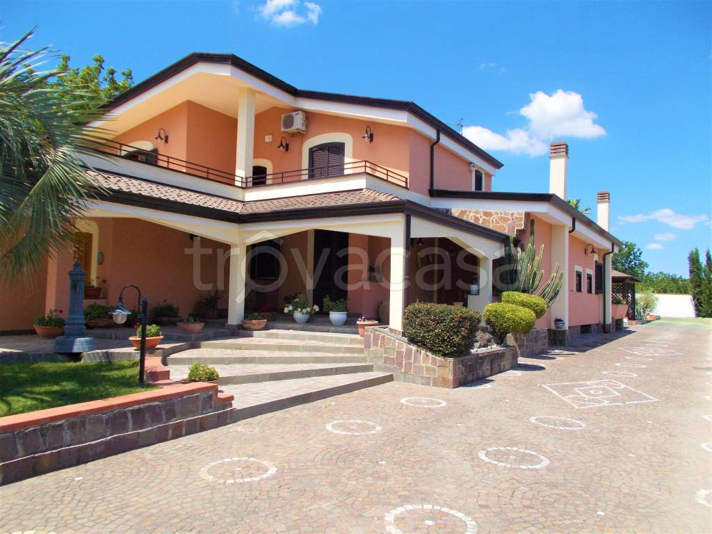 Villa in vendita a Saviano via tappia-furignano, 123
