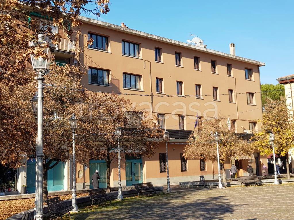 Ufficio in vendita a Castel Maggiore piazza della Pace, 9
