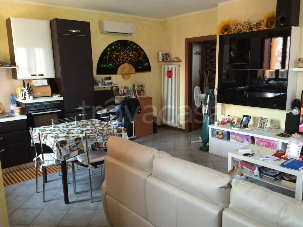 Appartamento in in vendita da privato a Santo Stefano Lodigiano via Santa Maria