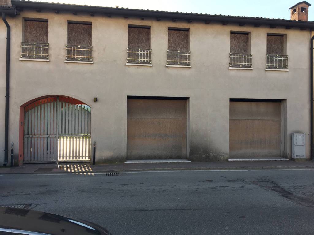 Villa Bifamiliare in in vendita da privato a Ostiglia via Lodovico Verrara, 66